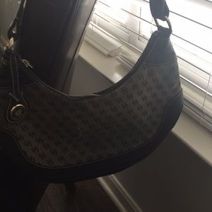 Dooney & Bourke bag